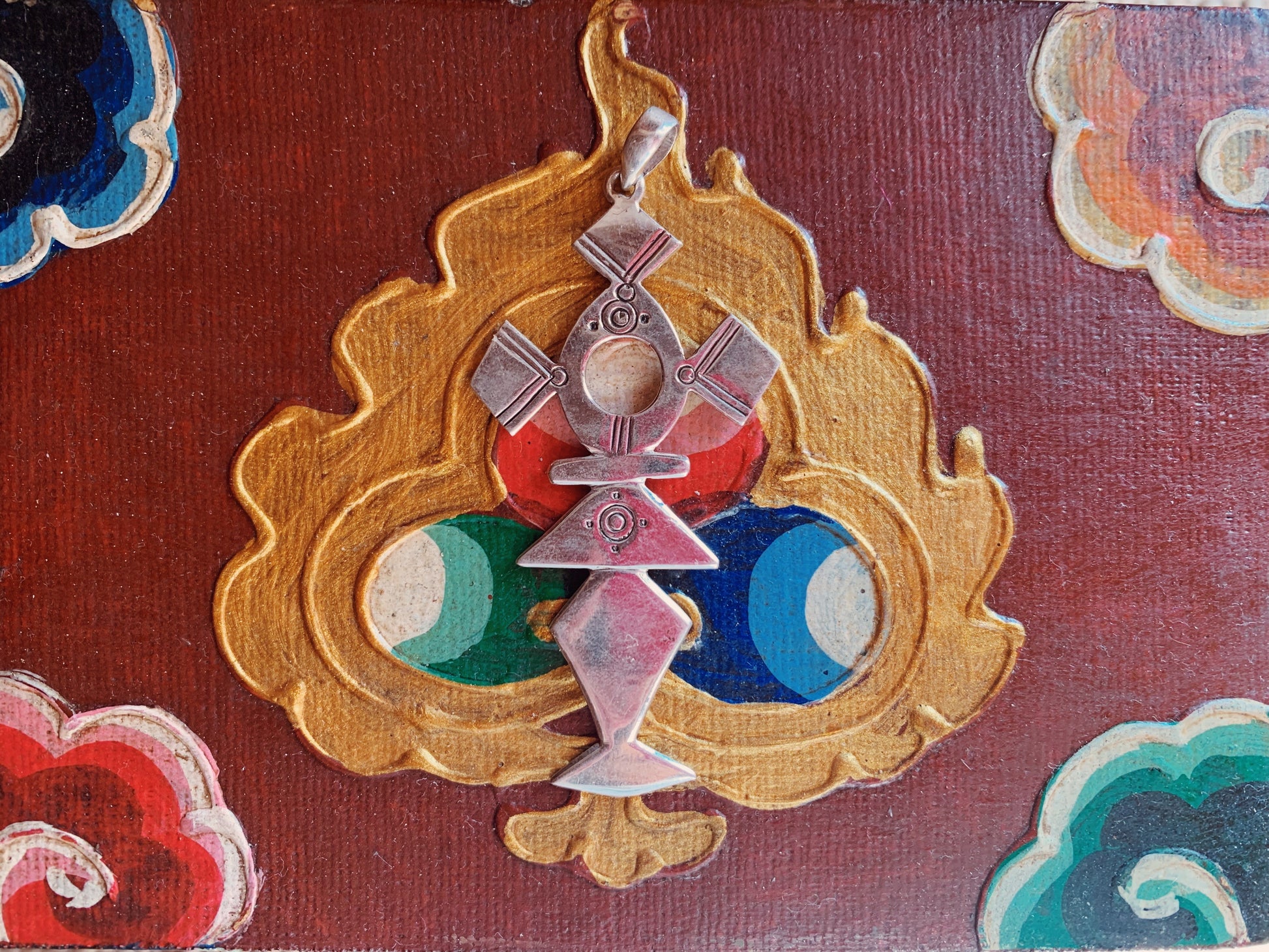 FOUR CORNERS PENDANT